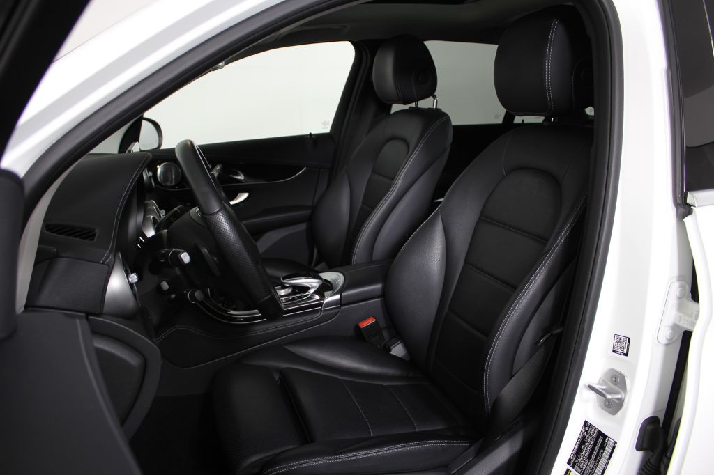 2016 Mercedes-Benz GLC-Class Image 29