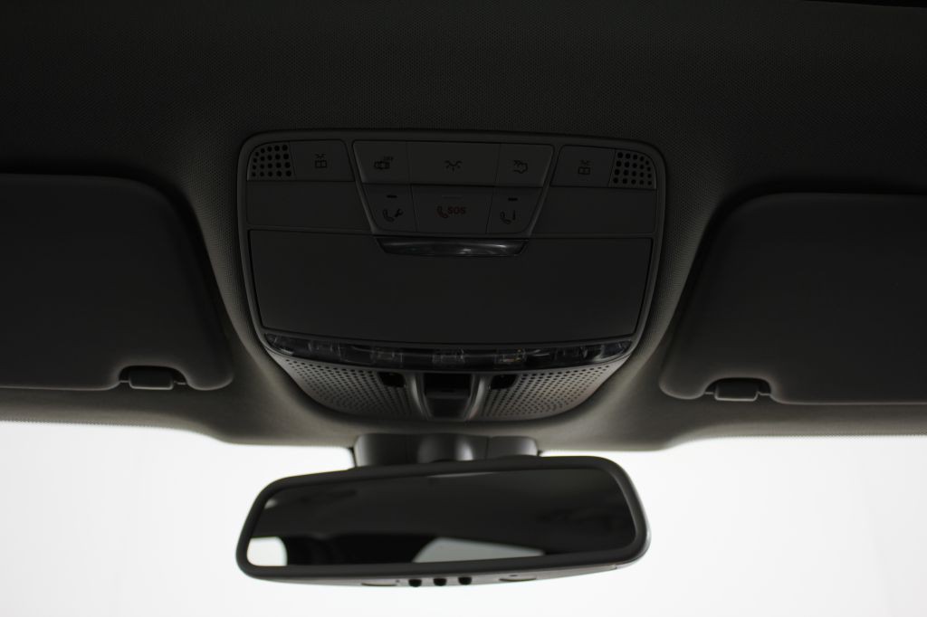 2016 Mercedes-Benz GLC-Class Image 44