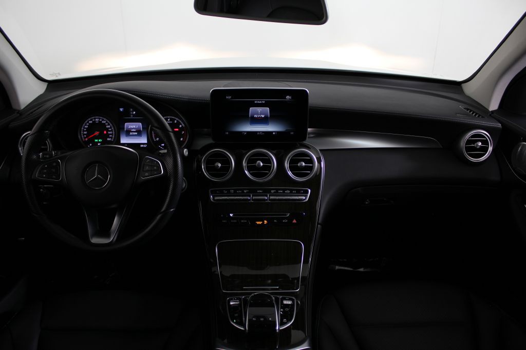 2016 Mercedes-Benz GLC-Class Image 45