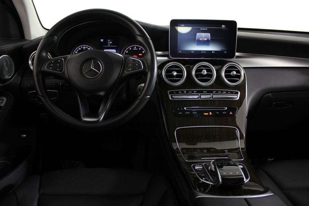 2016 Mercedes-Benz GLC-Class Image 46