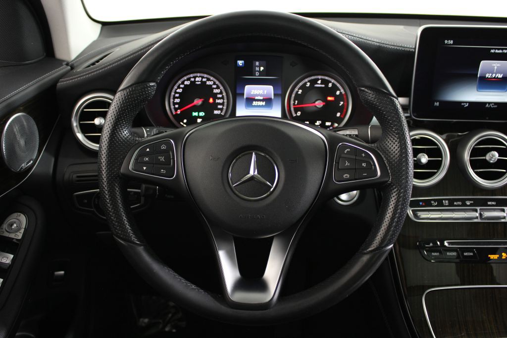 2016 Mercedes-Benz GLC-Class Image 47