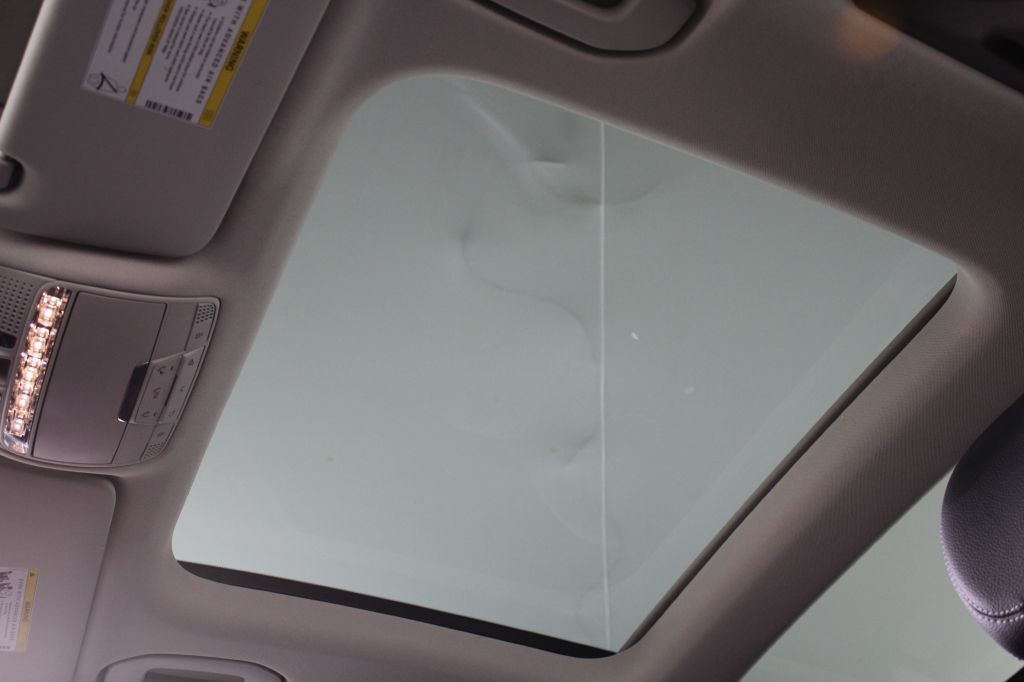 2016 Mercedes-Benz GLC-Class Image 54