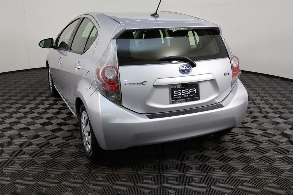 2012 Toyota Prius Image 6