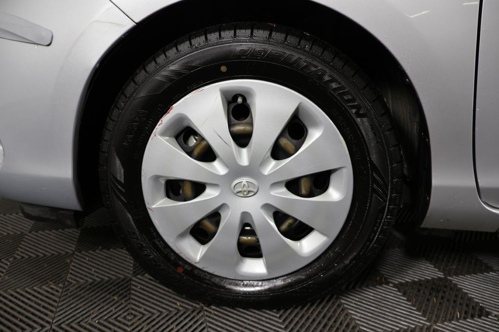 2012 Toyota Prius Image 36