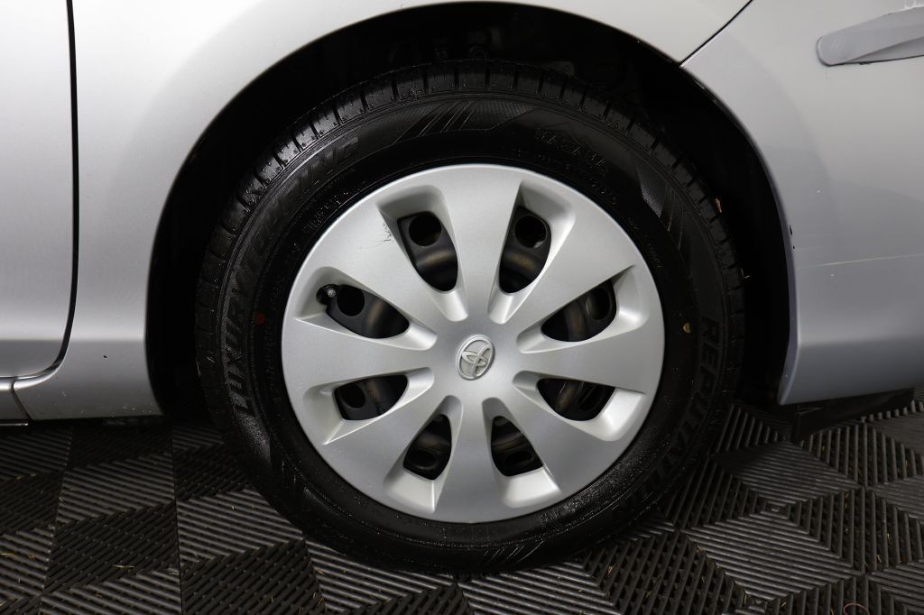 2012 Toyota Prius Image 37