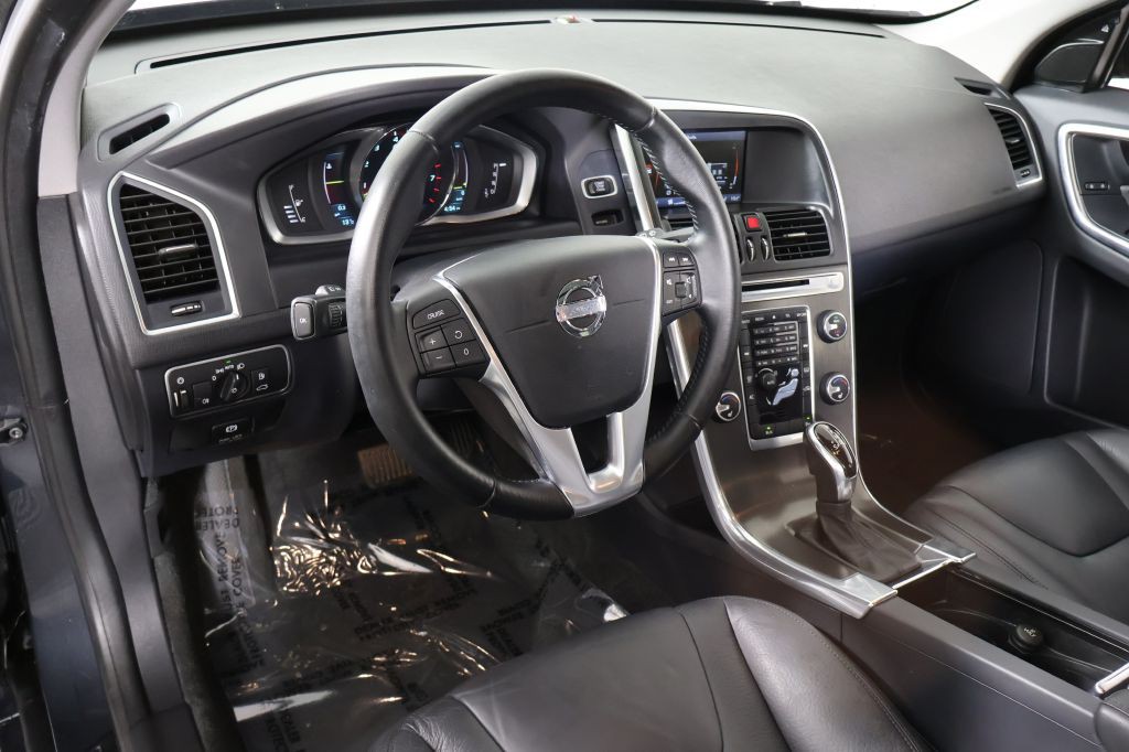 2014 Volvo XC60 Image 14
