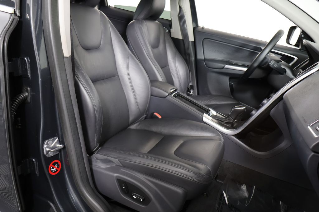 2014 Volvo XC60 Image 18