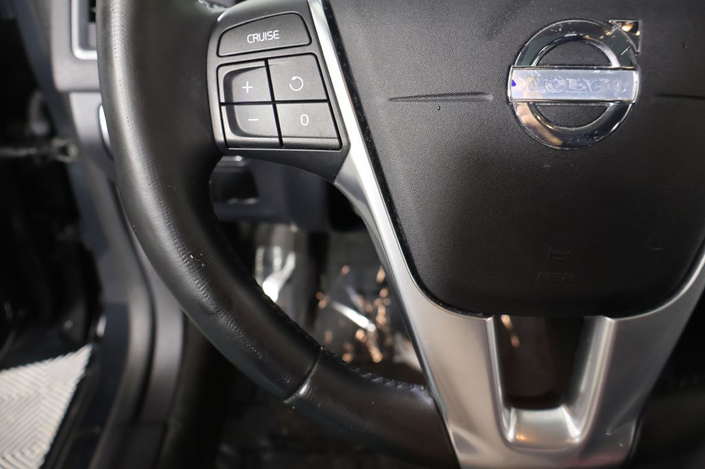 2014 Volvo XC60 Image 22