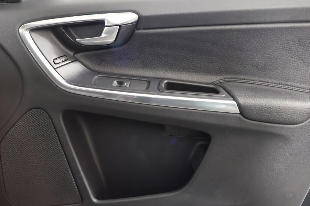 2014 Volvo XC60 Image 33