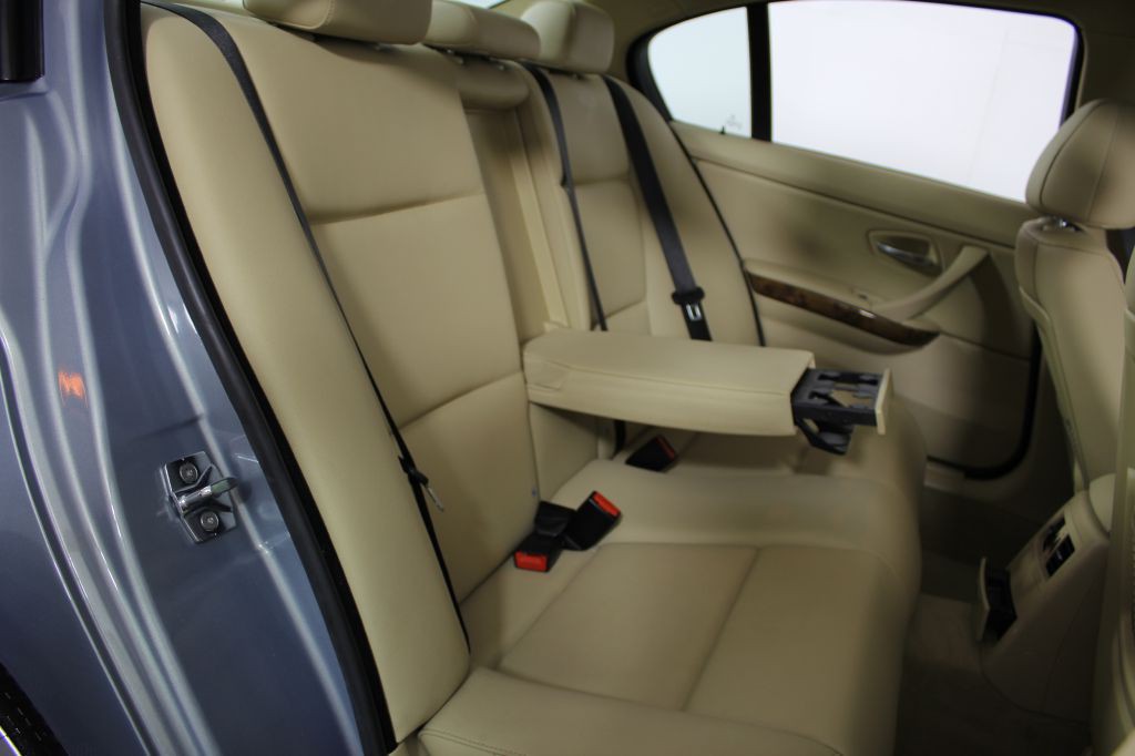 2006 BMW 3 Series Image 13