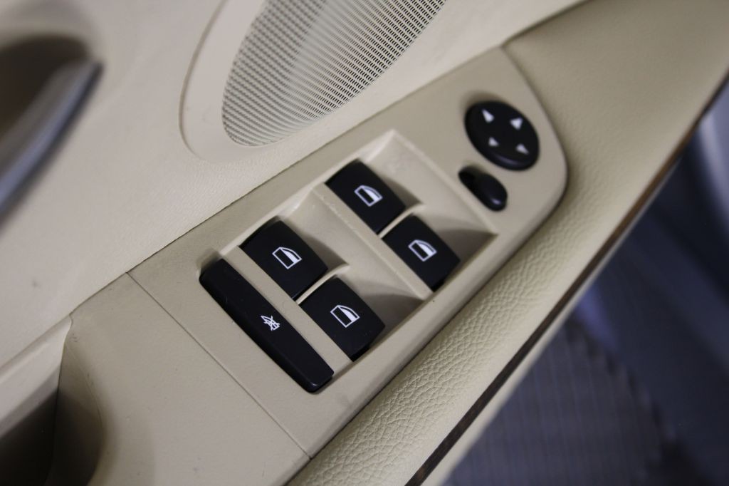 2006 BMW 3 Series Image 22