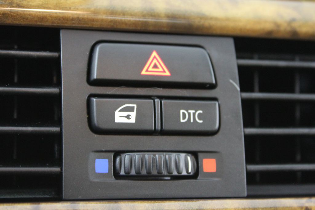 2006 BMW 3 Series Image 31