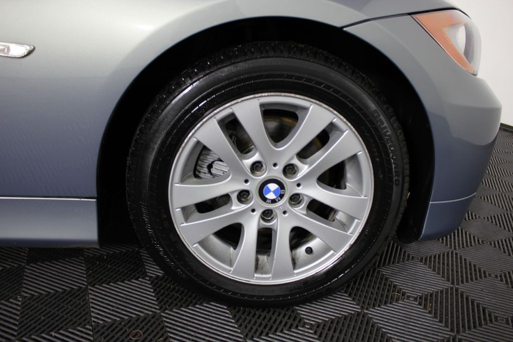 2006 BMW 3 Series Image 41
