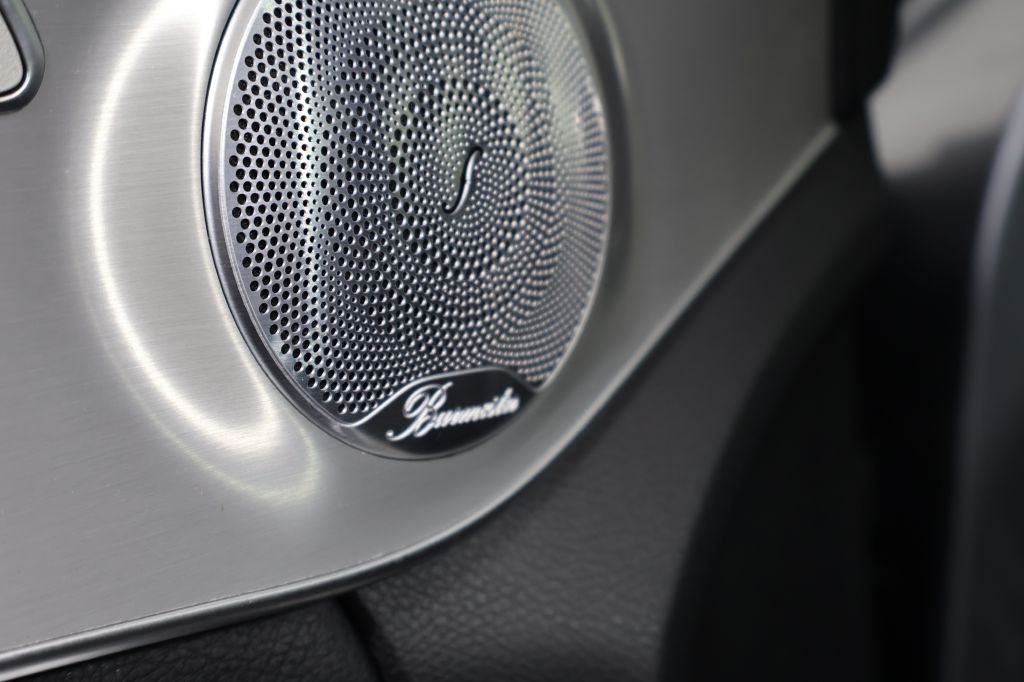 2018 Mercedes-Benz C-Class Image 27