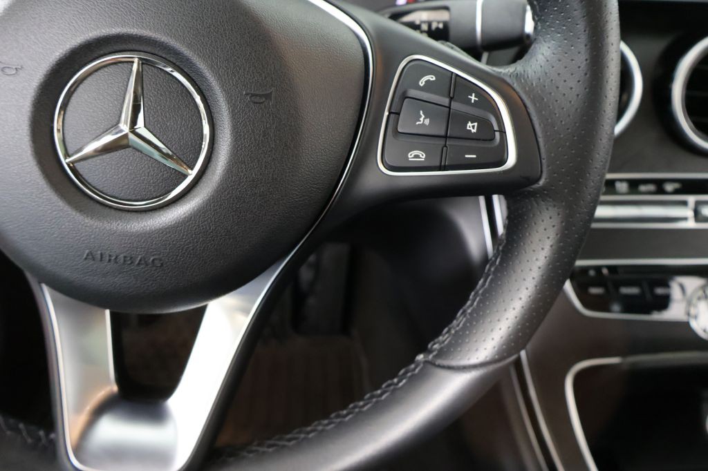2018 Mercedes-Benz C-Class Image 32