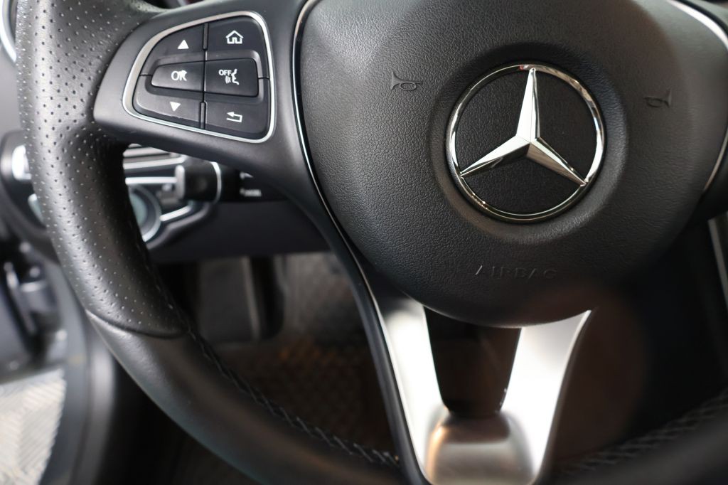 2018 Mercedes-Benz C-Class Image 33