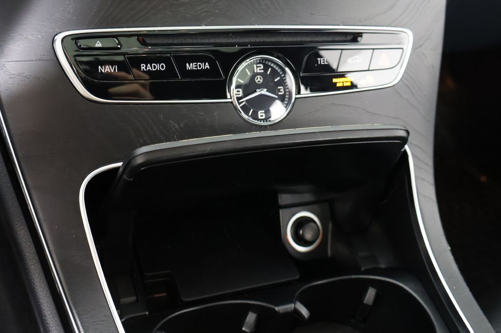 2018 Mercedes-Benz C-Class Image 38