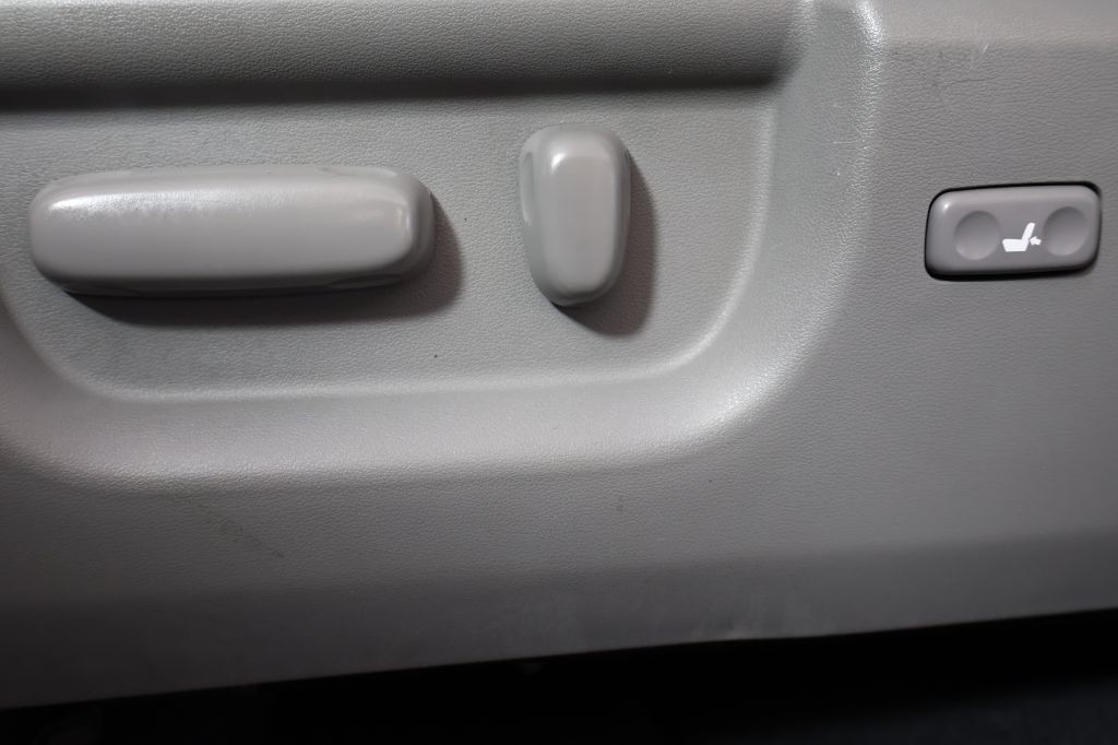 2012 Toyota Tundra Image 24