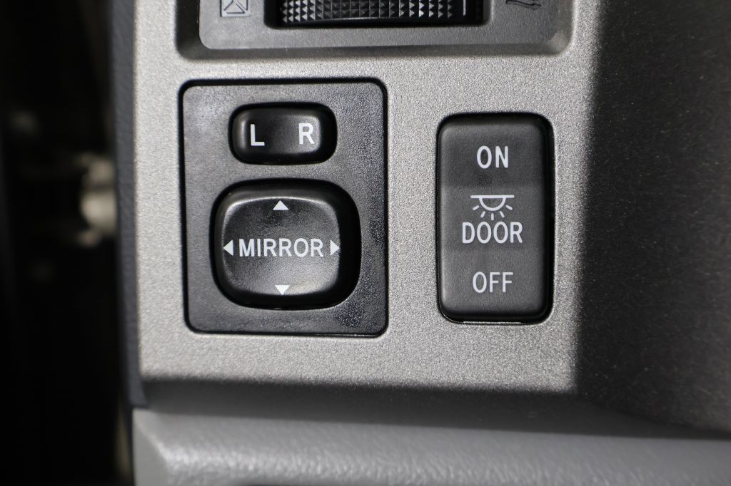 2012 Toyota Tundra Image 25