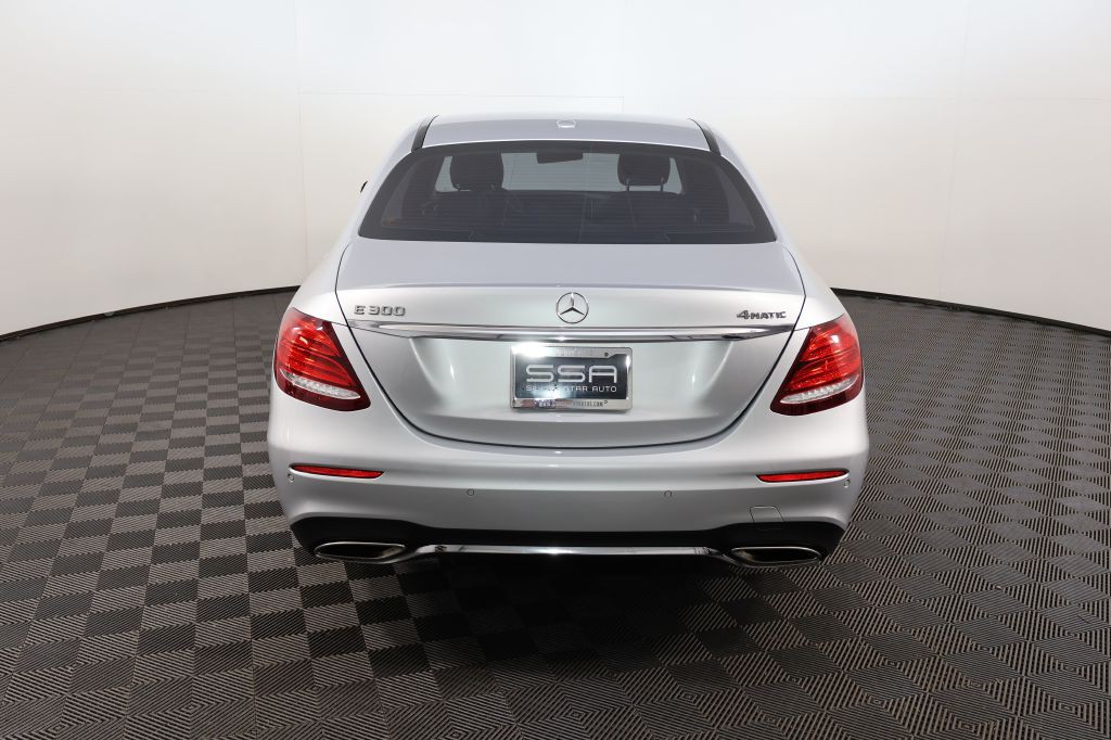 2017 Mercedes-Benz E-Class Image 4