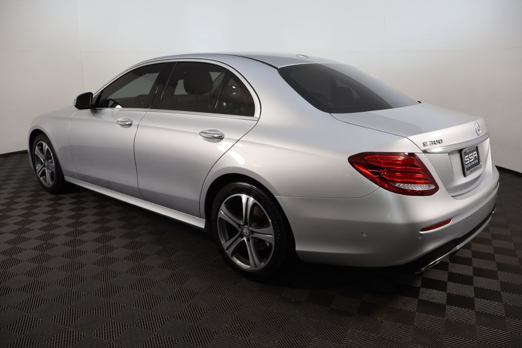2017 Mercedes-Benz E-Class Image 6