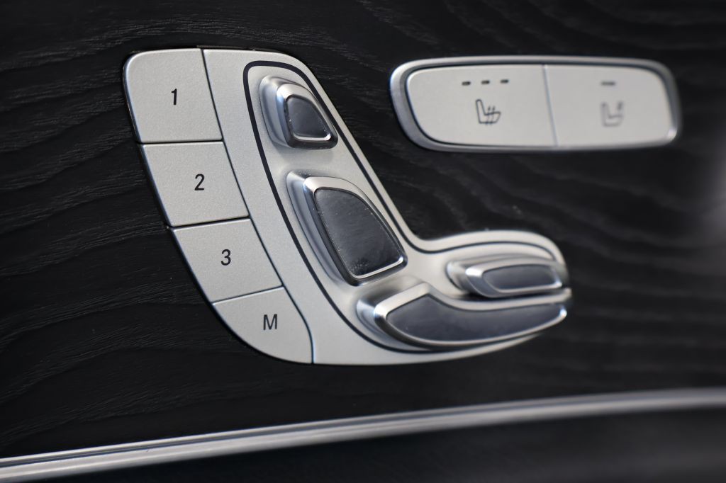 2017 Mercedes-Benz E-Class Image 25