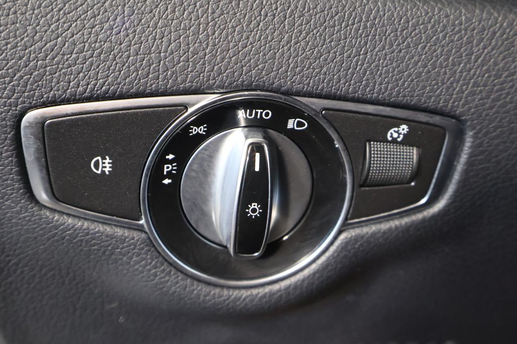 2017 Mercedes-Benz E-Class Image 29