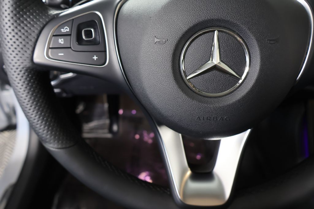 2017 Mercedes-Benz E-Class Image 33