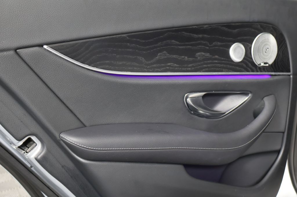 2017 Mercedes-Benz E-Class Image 44