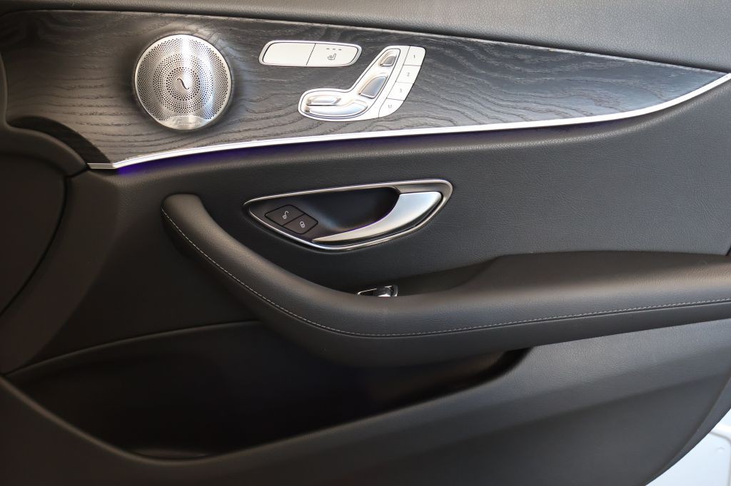 2017 Mercedes-Benz E-Class Image 50