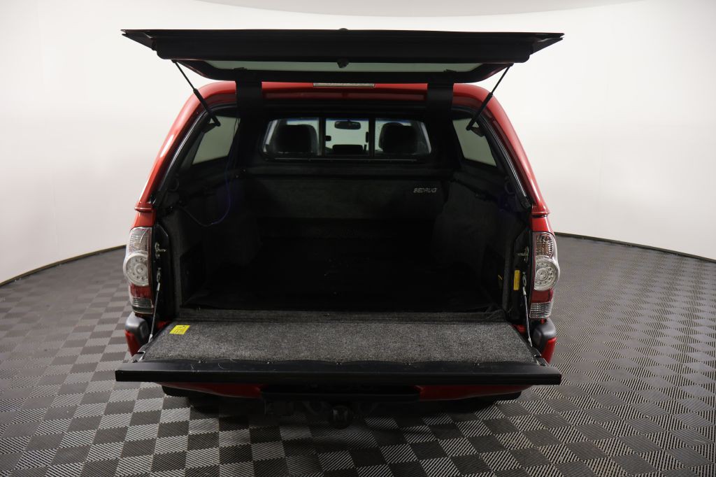 2014 Toyota Tacoma Image 13