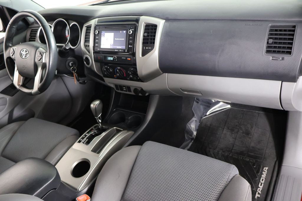 2014 Toyota Tacoma Image 19