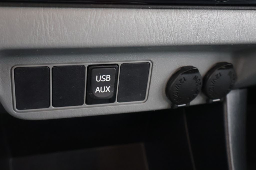 2014 Toyota Tacoma Image 30