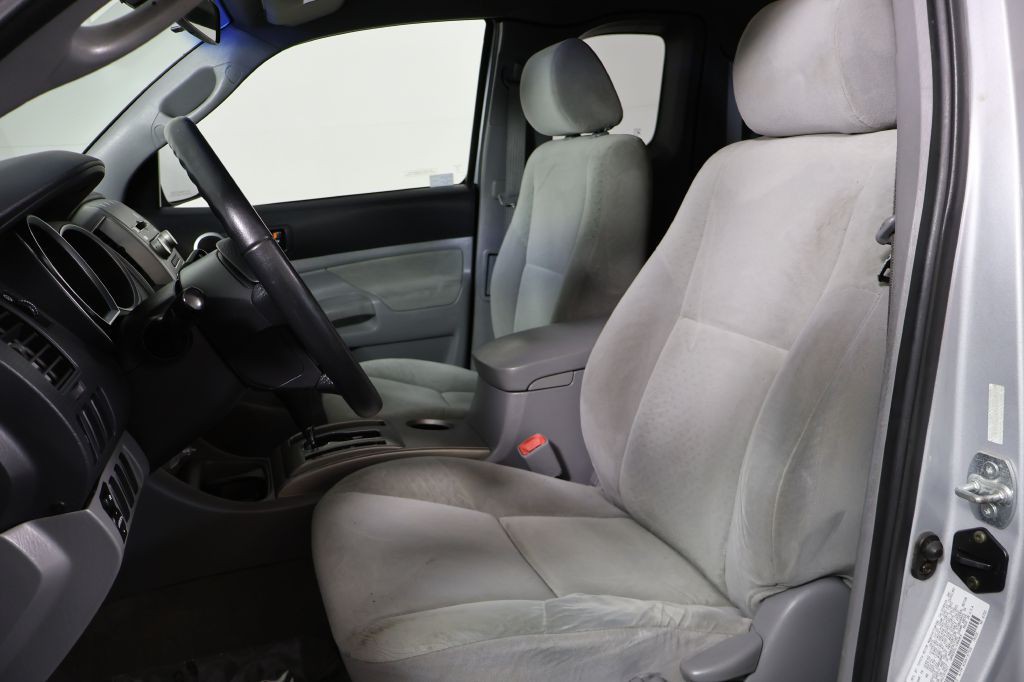 2006 Toyota Tacoma Image 13