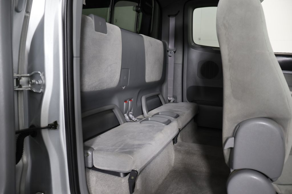 2006 Toyota Tacoma Image 19