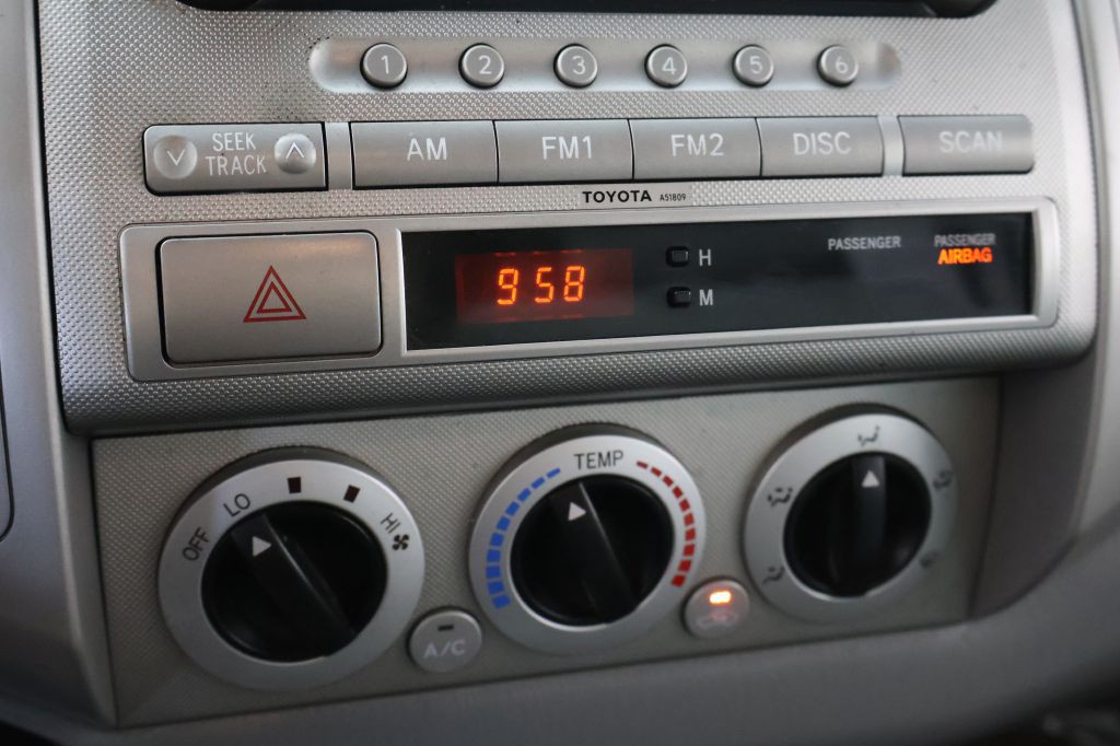 2006 Toyota Tacoma Image 24