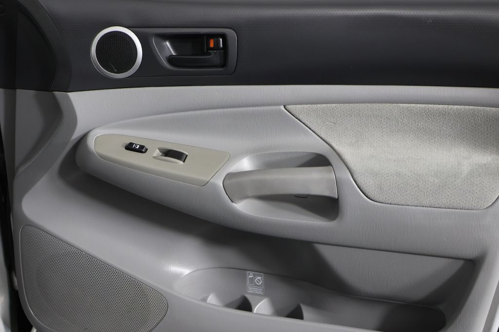 2006 Toyota Tacoma Image 28