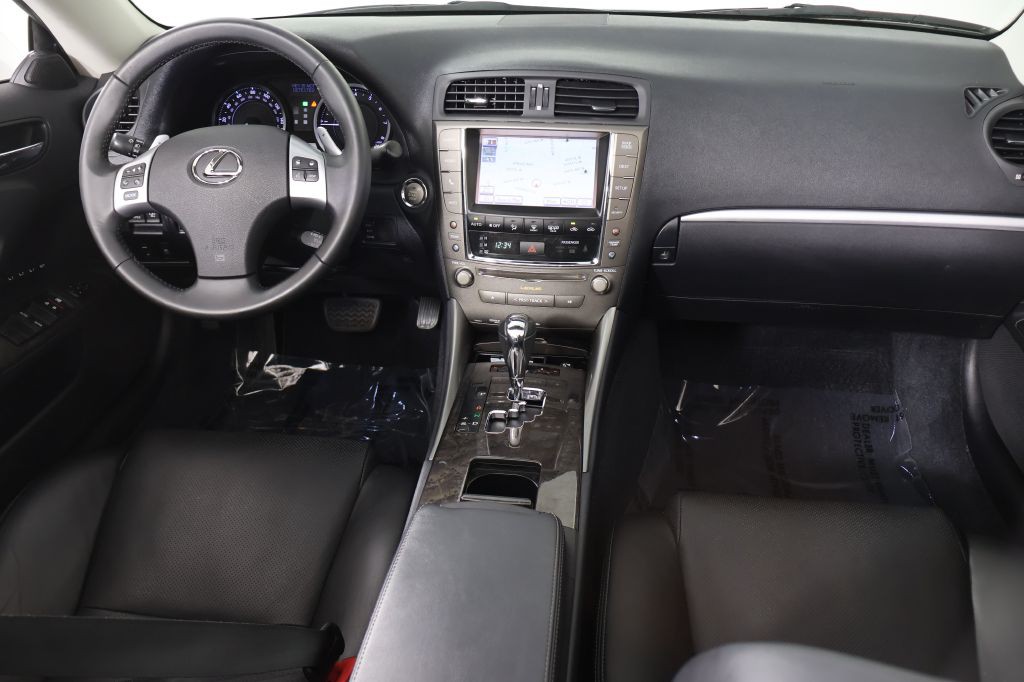 2014 Lexus IS Image 28