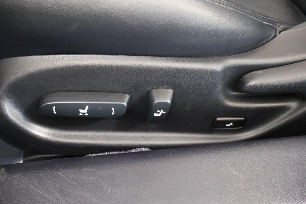 2014 Lexus IS Image 38