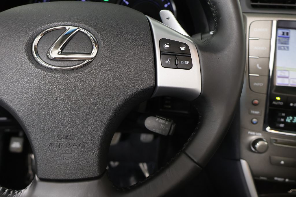 2014 Lexus IS Image 42