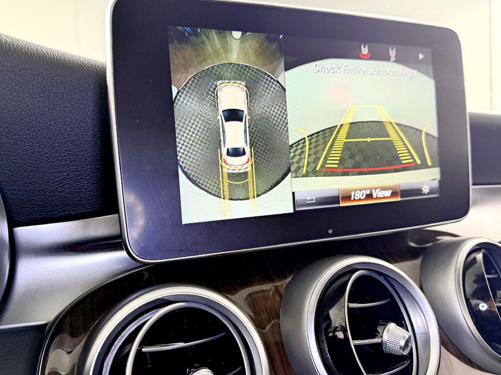 2017 Mercedes-Benz C-Class Image 25