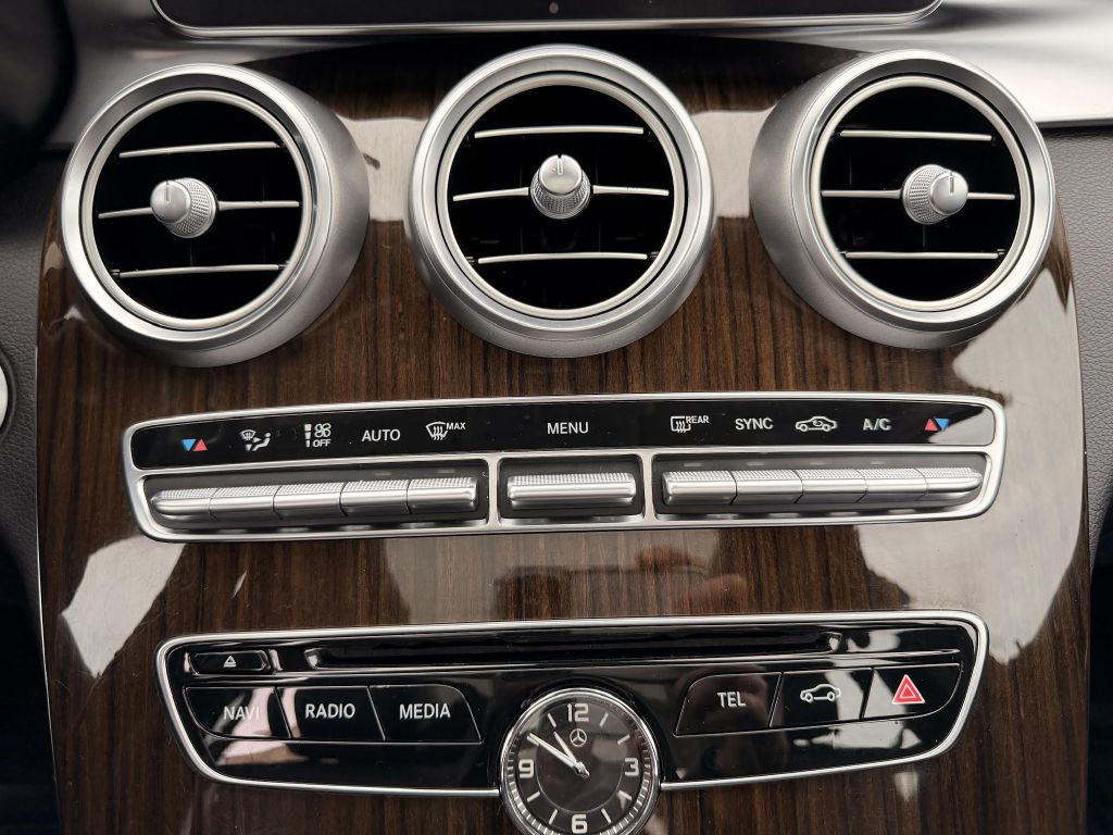 2017 Mercedes-Benz C-Class Image 29