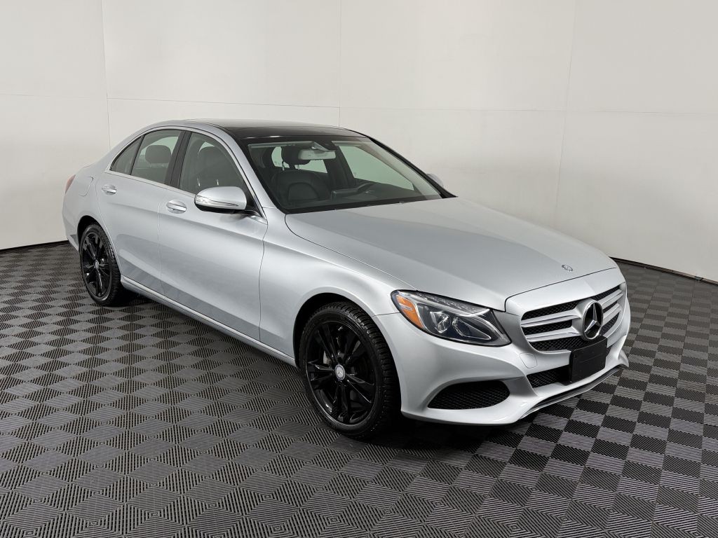 2015 Mercedes-Benz C-Class Image 3