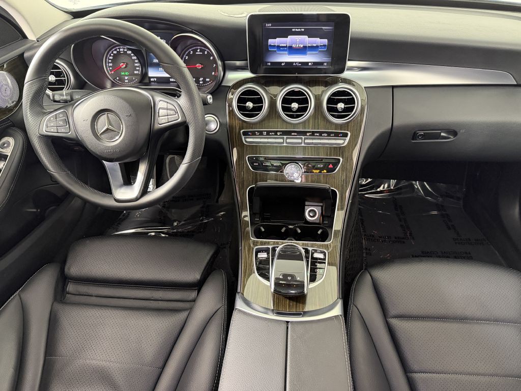 2015 Mercedes-Benz C-Class Image 11
