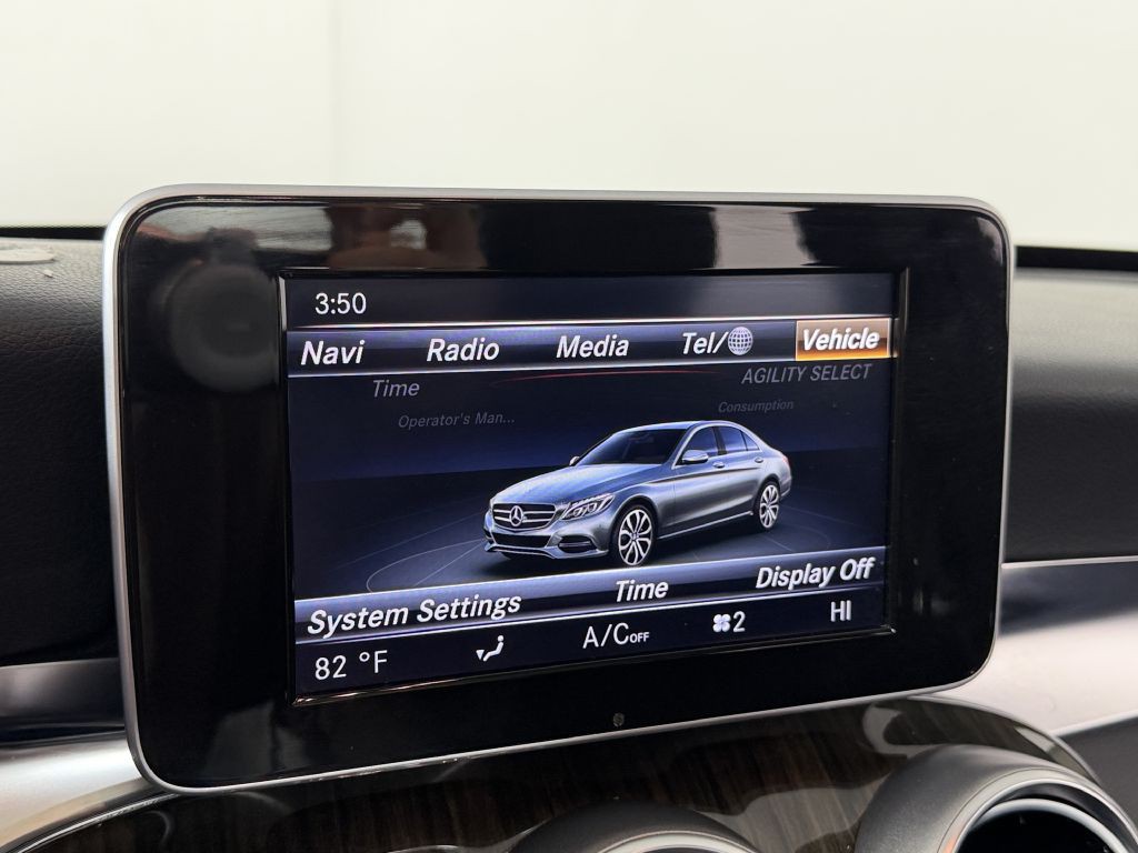 2015 Mercedes-Benz C-Class Image 21