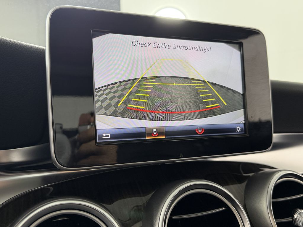 2015 Mercedes-Benz C-Class Image 22