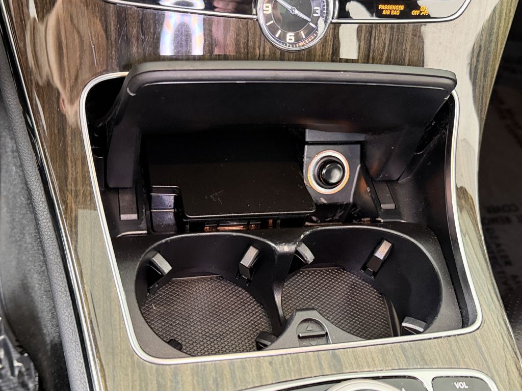 2015 Mercedes-Benz C-Class Image 24