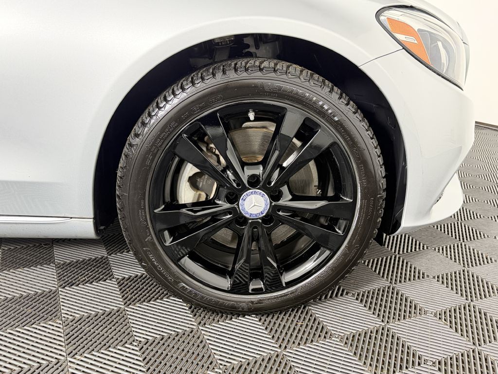 2015 Mercedes-Benz C-Class Image 37