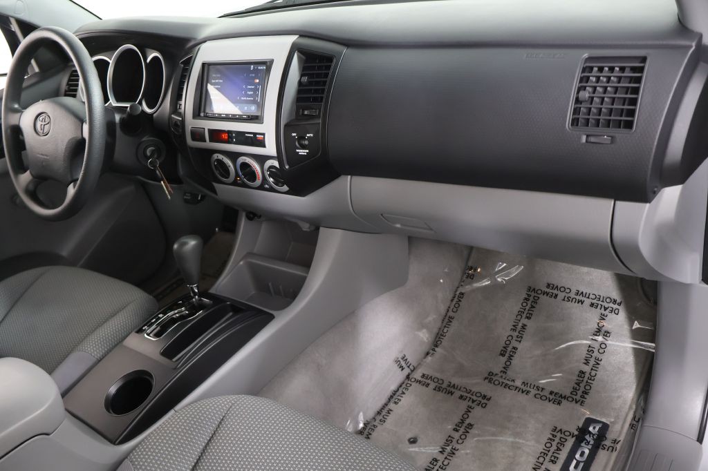 2008 Toyota Tacoma Image 21