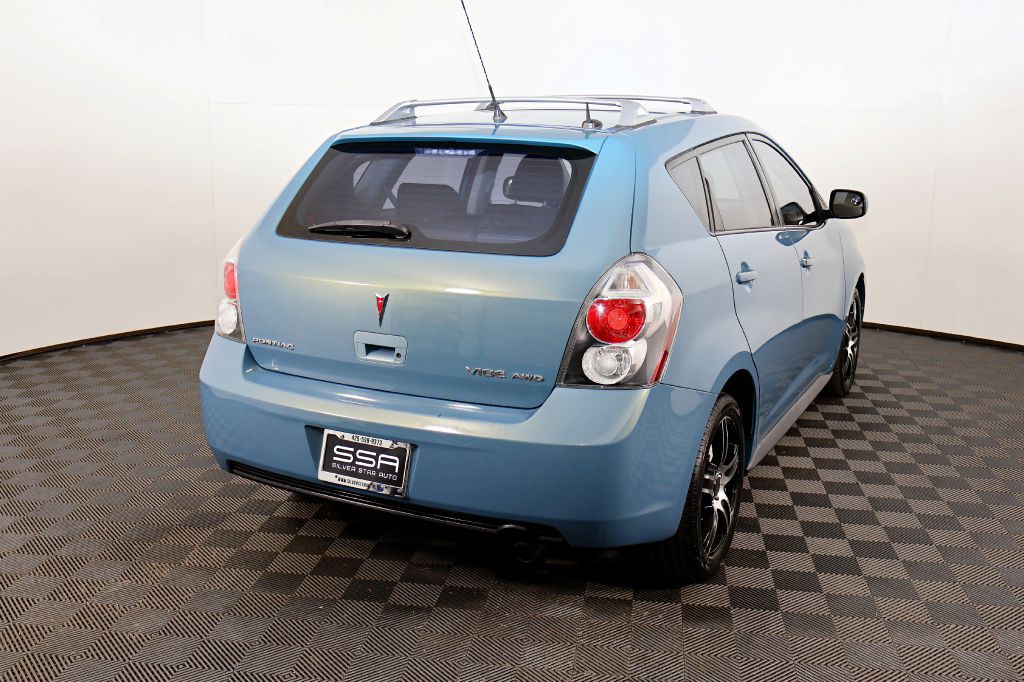 2009 Pontiac Vibe Image 12